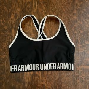 Under Armour Mid Cross Back Sports Bra